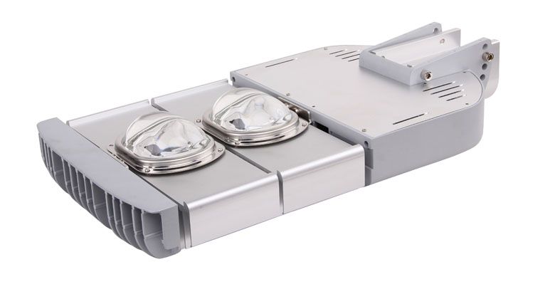 led street light xml series 100W 780x420 b opti